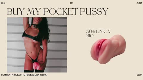 Rosie Bones online show from June 16, 10:00 pm