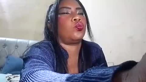 rosmerynavarro online show from December 18, 5:23 am