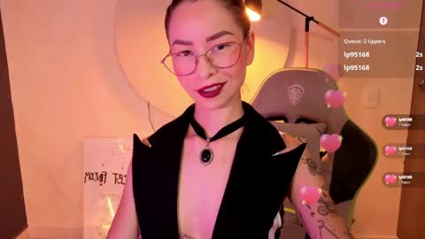 Miss Rosse online show from May 1, 2:20 pm