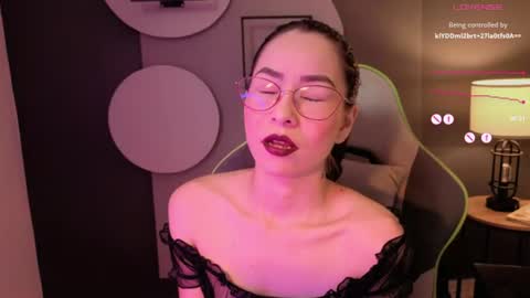 Miss Rosse online show from July 15, 3:50 pm