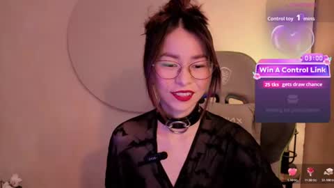 Miss Rosse online show from June 25, 2:40 pm