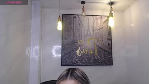 rosse jeane v online show from January 14, 1:05 pm