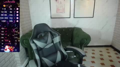 rosse jeane v online show from December 19, 2:35 pm