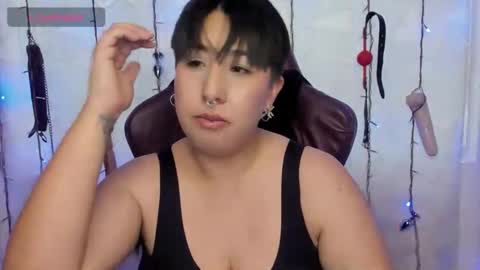 ROSSE DEMOND  online show from May 8, 4:21 pm