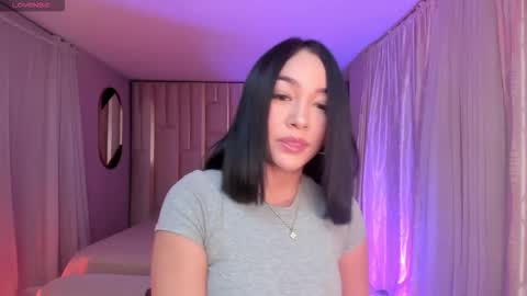 Snapshot of rossierhoades chatting on October 12, 5:48 pm Rossie Rhoades online show from October 12, 5:48 pm
