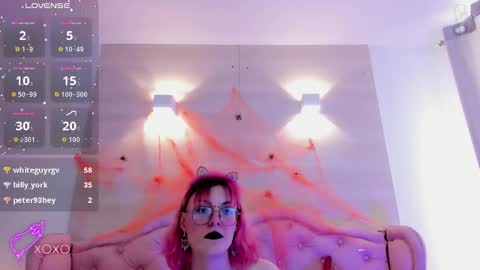 rossiie_hunt_ online show from October 24, 7:43 pm