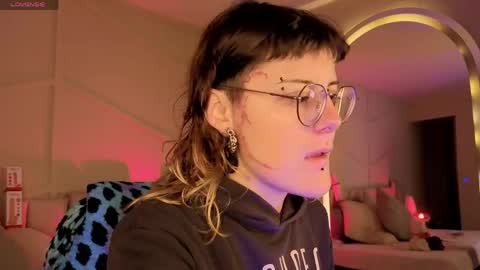rossiie_hunt_ online show from June 2, 12:17 pm