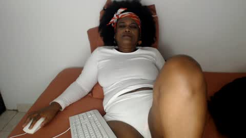luxa online show from July 9, 3:58 pm