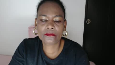 luxa online show from March 17, 7:29 pm