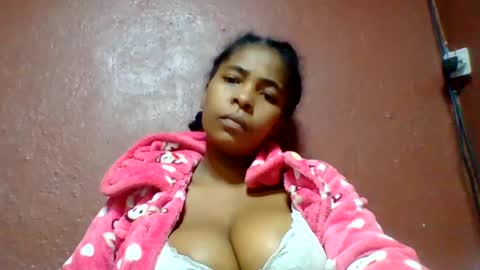 rovaelyah online show from June 13, 1:19 pm
