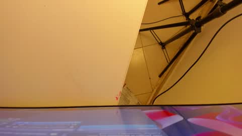 Roxane online show from February 8, 9:02 am