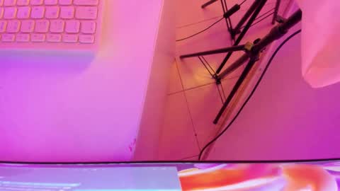 Roxane online show from February 11, 3:20 am