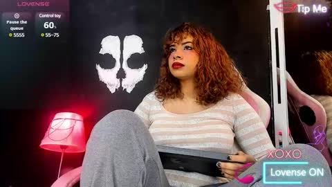 Roxane  online show from February 15, 10:00 am