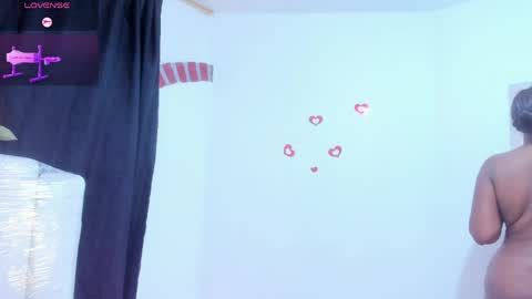 RoxannaBlanche online show from March 17, 1:04 pm