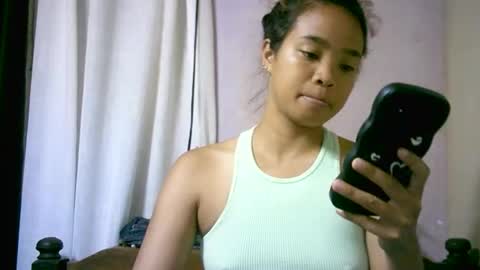 roxanne_98 online show from October 29, 1:32 am