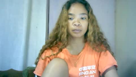 roxanne_98 online show from November 27, 8:56 pm