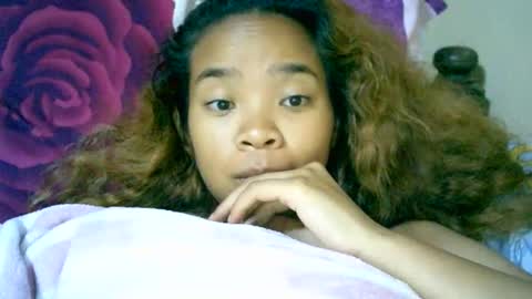 roxanne_98 online show from October 5, 5:45 am