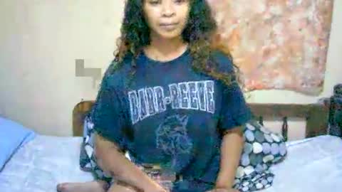 roxanne_98 online show from March 7, 5:49 pm