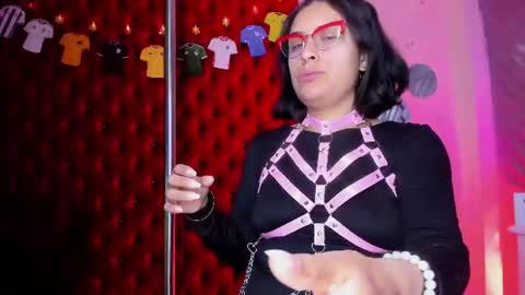 roxanne_han online show from June 14, 3:30 am
