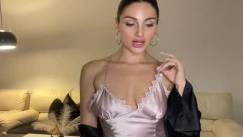 Roxy online show from July 10, 11:59 pm