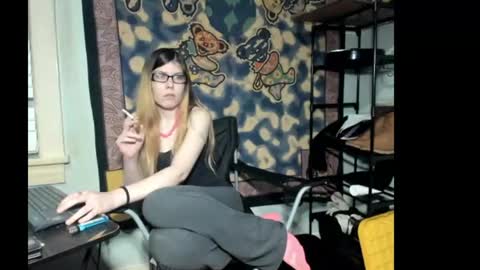 roxihazeleyes online show from August 8, 11:57 pm