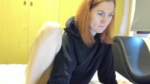 Snapshot of roxxxco chatting on February 5, 7:39 am Tatyana online show from February 5, 7:39 am