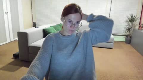 Snapshot of roxxxco chatting on January 24, 12:10 am Tatyana online show from January 24, 12:10 am