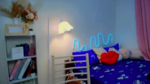 roxxy_blossom online show from July 22, 1:39 am