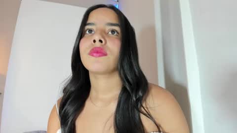 roxy_stone1 online show from July 13, 7:25 pm