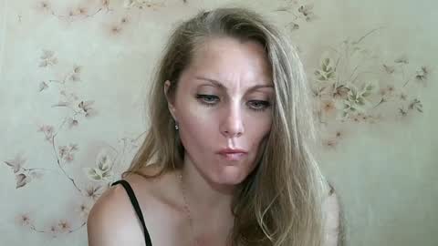 roxyfox18x01 online show from July 26, 1:19 pm