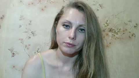 roxyfox18x01 online show from July 12, 9:04 pm