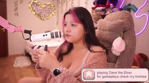 Snapshot of roxysuh chatting on October 17, 9:34 am roxysuh online show from October 17, 9:34 am