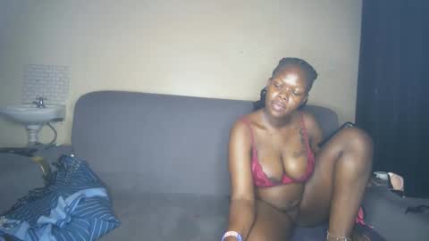 royal_charm online show from March 7, 8:21 am