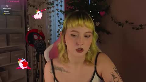 Roziett online show from March 5, 10:00 am