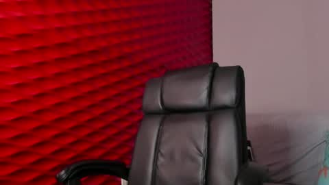 Rubi online show from June 18, 12:21 pm