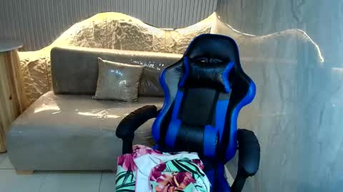 rubia_encantada_r online show from March 8, 2:04 am