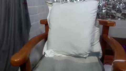 Snapshot of ruby_rose33 chatting on October 24, 3:02 am ruby_rose33 online show from October 24, 3:02 am