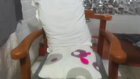 Snapshot of ruby_rose33 chatting on October 5, 1:21 am ruby_rose33 online show from October 5, 1:21 am