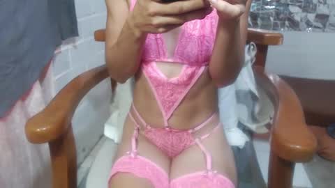 Snapshot of ruby_rose33 chatting on October 7, 3:27 pm ruby_rose33 online show from October 7, 3:27 pm