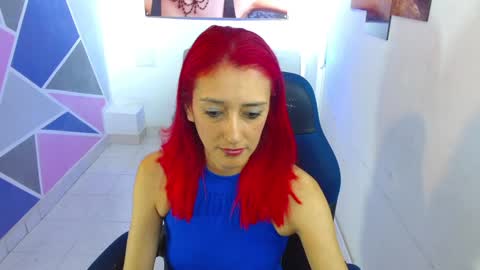 ruby_your_milf online show from December 10, 8:38 pm