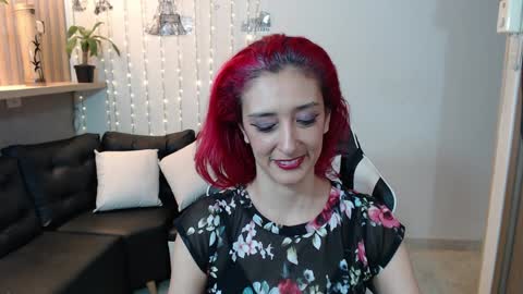 ruby_your_milf online show from January 30, 8:21 pm