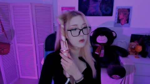 Snapshot of rubyybennett chatting on September 17, 7:28 am rubyybennett online show from September 17, 7:28 am