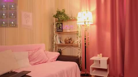 Snapshot of ruminelle chatting on September 12, 12:56 pm Lilith online show from September 12, 12:56 pm