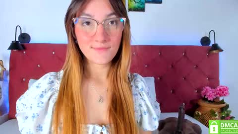 Snapshot of ruth_harvey chatting on October 16, 1:47 pm Ruth online show from October 16, 1:47 pm