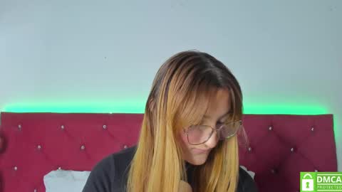 Snapshot of ruth_harvey chatting on February 28, 11:36 am Ruth online show from February 28, 11:36 am