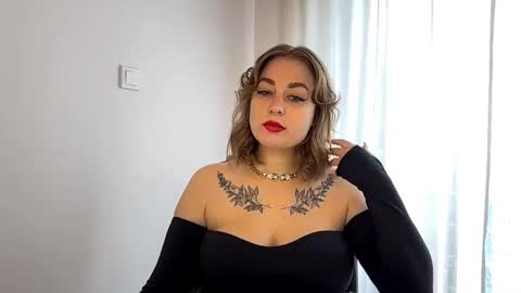 Snapshot of ruthless_111 chatting on September 18, 10:03 am Nika online show from September 18, 10:03 am