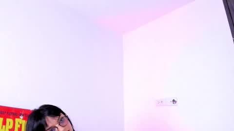 Val online show from February 18, 8:13 am