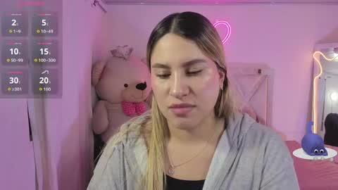 saaya_tay online show from April 29, 3:43 am