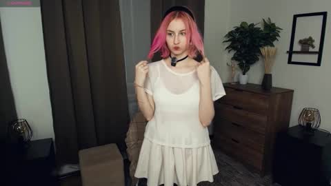 Sabrina online show from December 3, 8:38 am