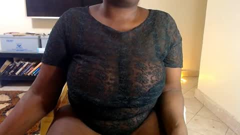 Snapshot of sabrinaaaa1234 chatting on February 5, 2:37 pm aaa1234 online show from February 5, 2:37 pm